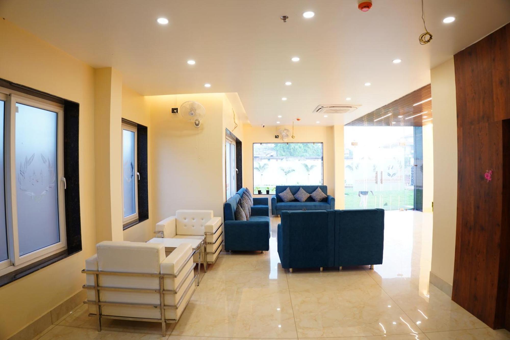The Marutinandan Grand Hotel Deoghar Buitenkant foto