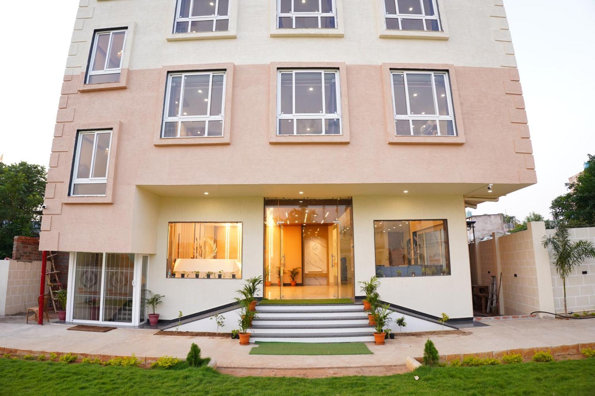 The Marutinandan Grand Hotel Deoghar Buitenkant foto