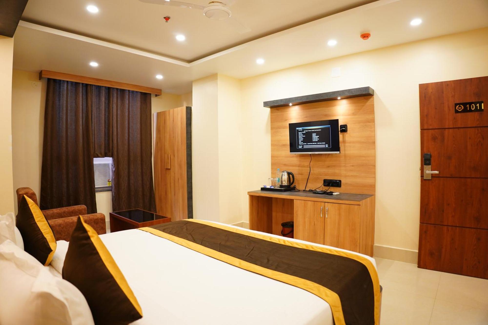The Marutinandan Grand Hotel Deoghar Buitenkant foto